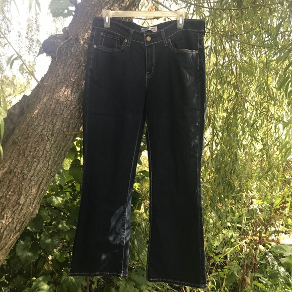 🍂5/30$!! EUC-Like New!! 14S Dark Wash Short Curvy Bootcut Levi Jeans - Picture 1 of 11